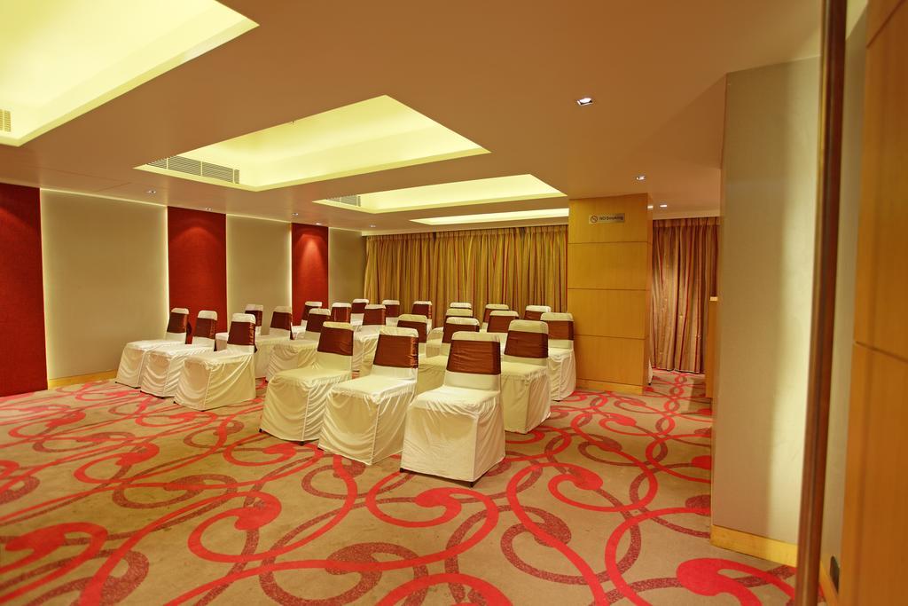 Comfort Inn Legacy Rajkot Business photo